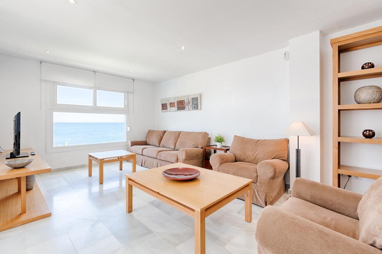 Front Sea View Apartment 埃斯特波纳 外观 照片