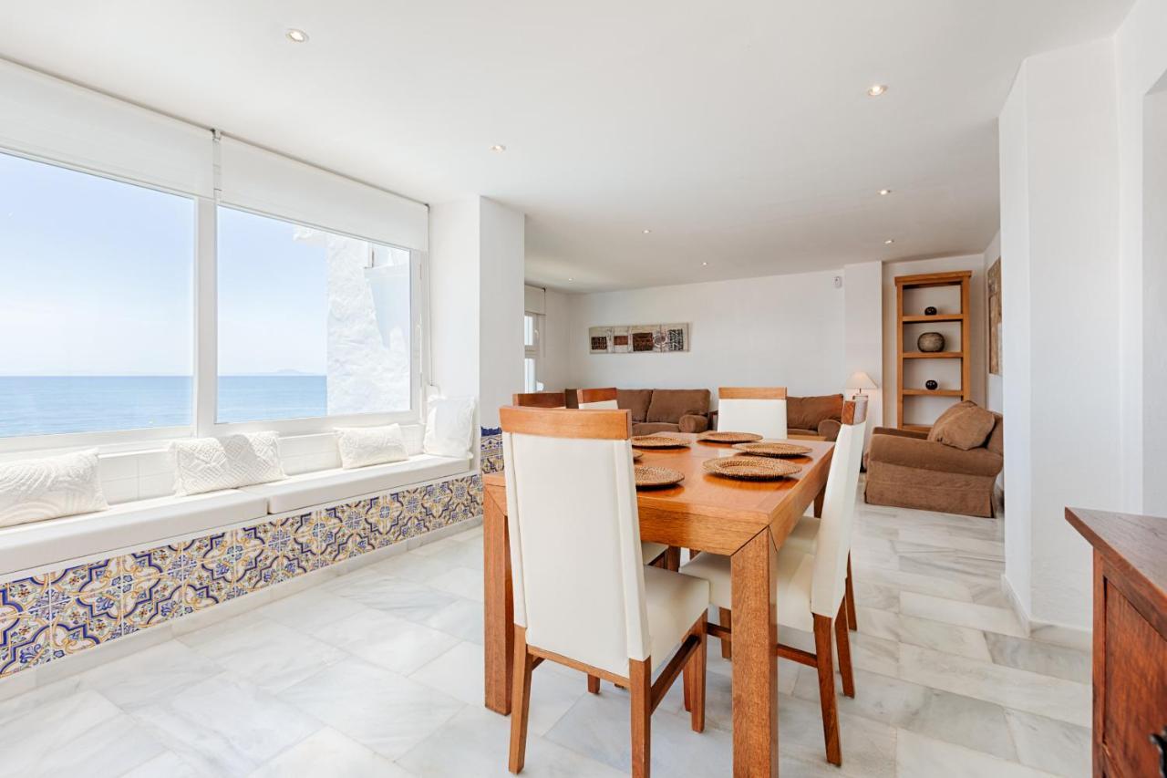Front Sea View Apartment 埃斯特波纳 外观 照片